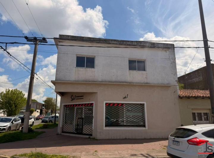 Local comercial · 343m² · 1 Cochera
