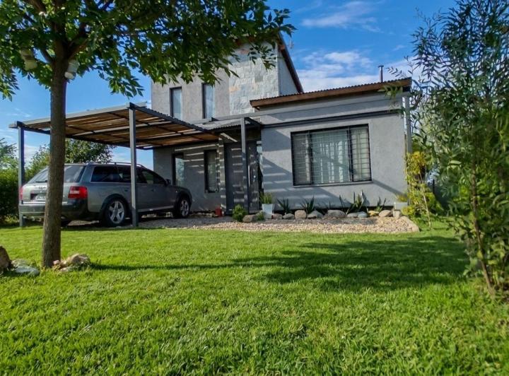 Casa · 114m² · 3 Ambientes · 1 Cochera