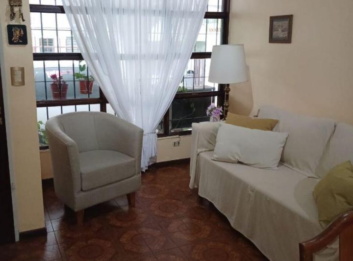 Casa · 107m² · 4 Ambientes · 1 Cochera