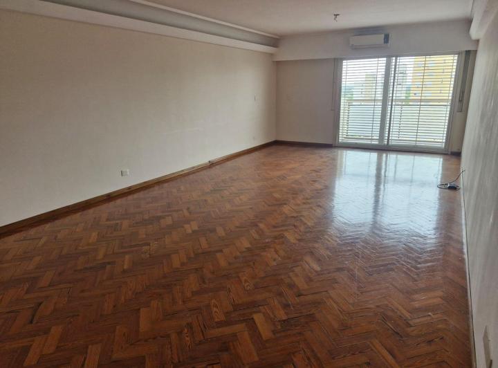 Departamento · 212m² · 7 Ambientes · 2 Cocheras