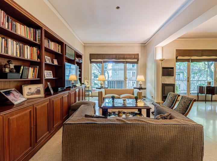 Departamento · 220m² · 5 Ambientes