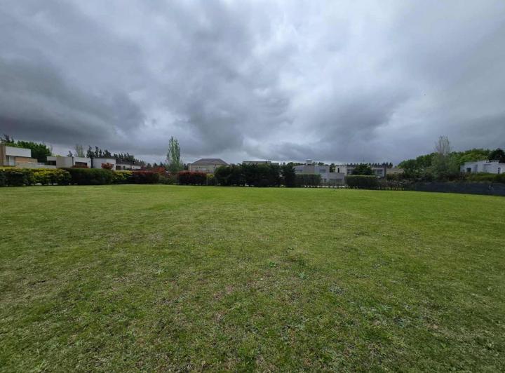 Terreno · 1406m²