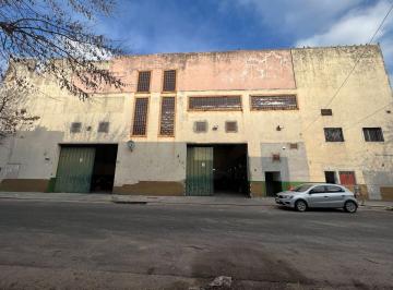Bodega-Galpón · 1500m² · Galpon en Alquiler. 1300 m² con Oficinas. Todo en Una Planta y Sin Columnas. Mixtura 2.
