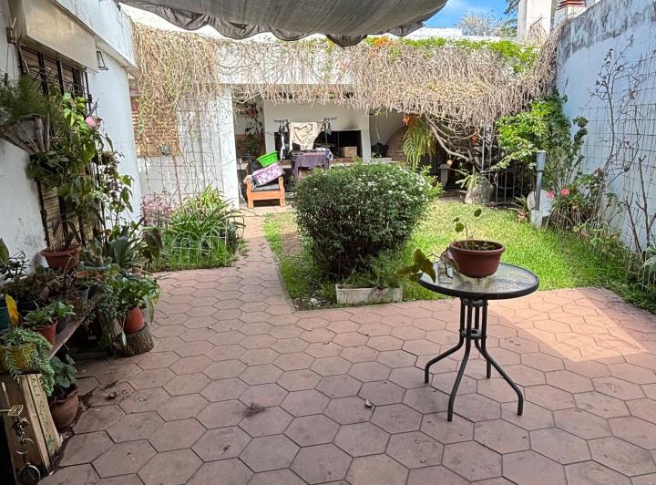 Casa · 234m² · 3 Ambientes · 2 Cocheras