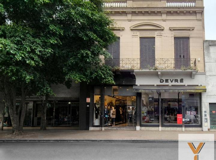 Local comercial · 110m²