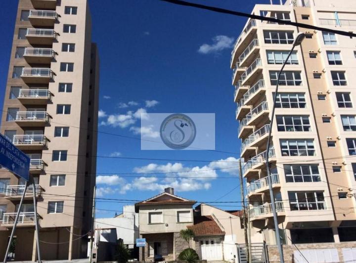 Casa · 130m² · 5 Ambientes · 1 Cochera