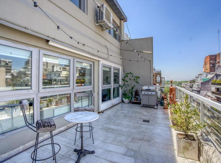 Departamento · 216m² · 6 Ambientes · 1 Cochera