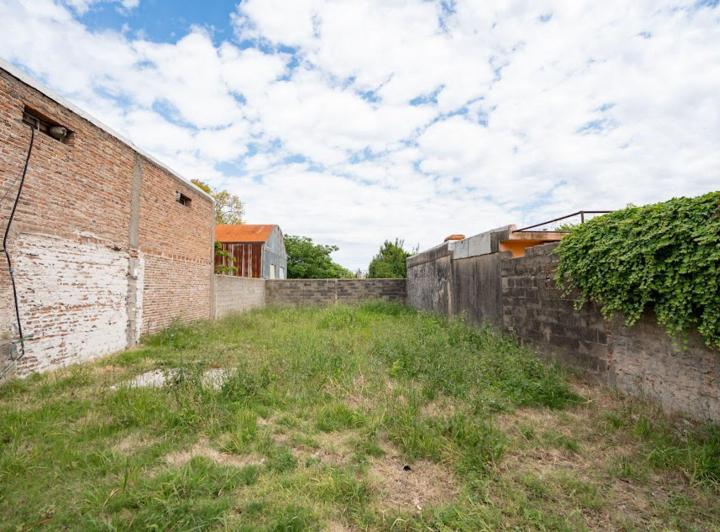 Terreno · 326m²