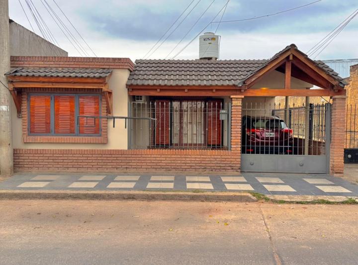 Casa · 120m² · 4 Ambientes · 1 Cochera