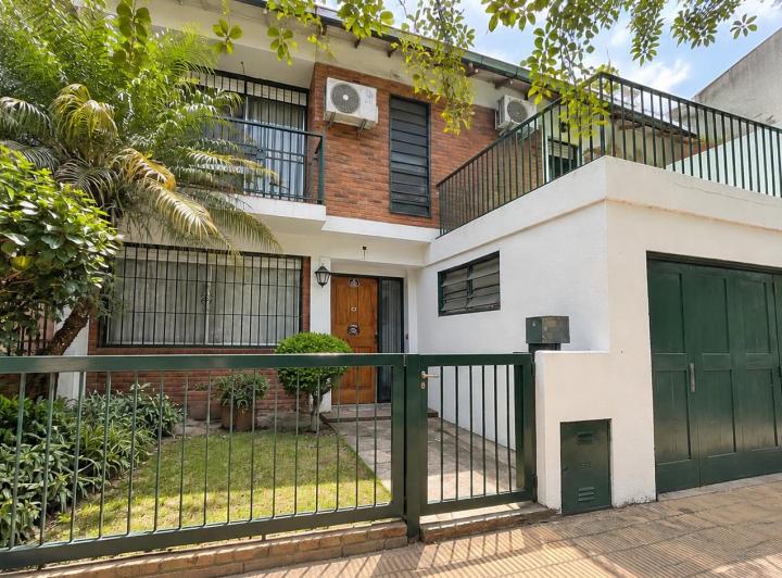 Casa · 188m² · 5 Ambientes · 1 Cochera