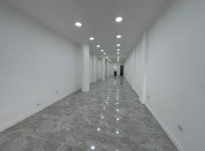 Local comercial · 130m²