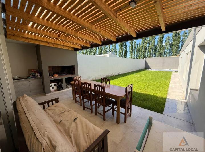 Casa · 418m² · 7 Ambientes
