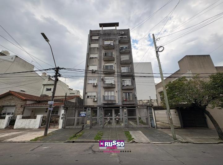 Departamento · 40m² · 2 Ambientes · 1 Cochera