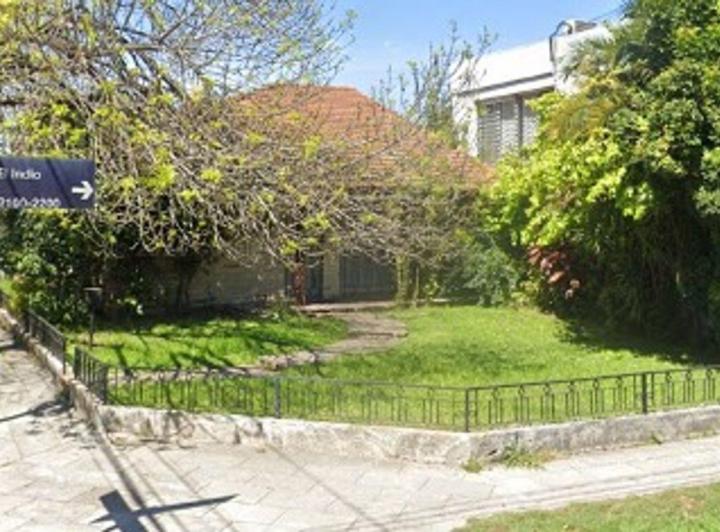 Casa · 85m² · 4 Ambientes · 2 Cocheras