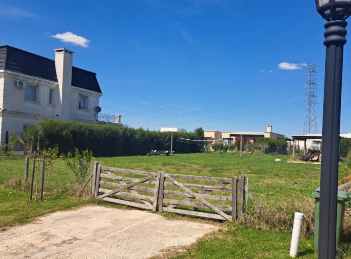 Terreno · 789m²