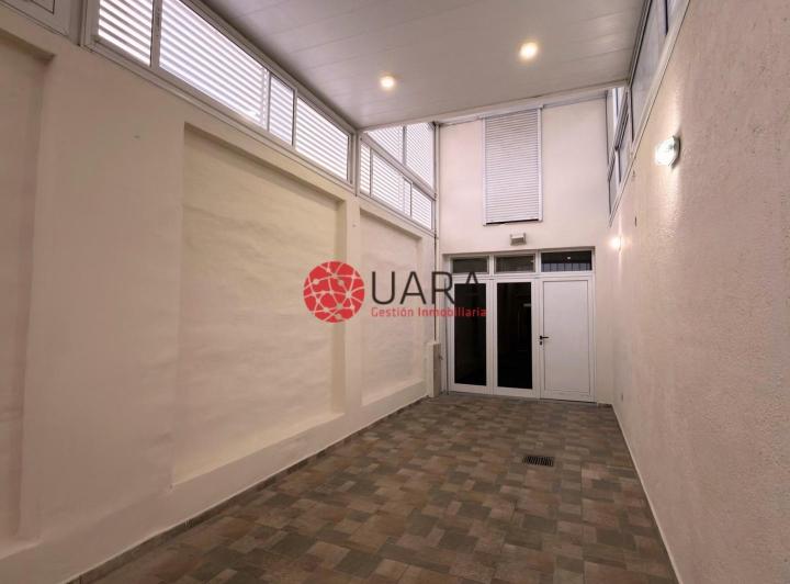 Casa · 130m² · 4 Ambientes · 2 Cocheras