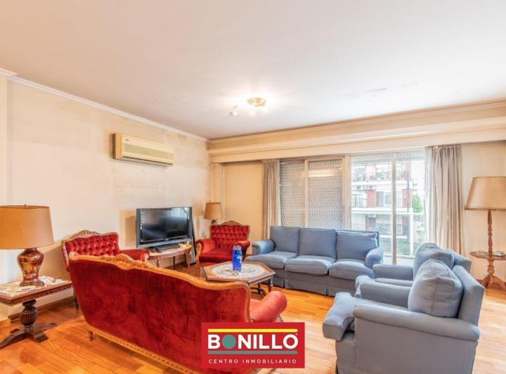 Departamento · 156m² · 5 Ambientes · 1 Cochera