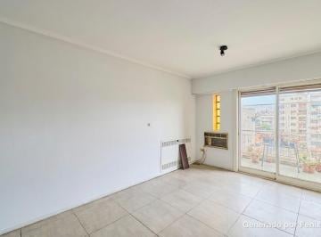 Departamento · 96m² · 4 Ambientes · 1 Cochera · 4 Ambientes en Flores con Balcon y Cochera
