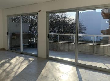 Oficina comercial · 140m² · 2 Ambientes · 1 Cochera · Oficina Dúplex en Alquiler en 2 Plantas con Balcon y Balcon Terraza con Parrilla