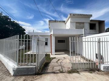 Casa de 3 ambientes, Córdoba · Casa 100% Remodelada con 2 Dorm, Cochera y Asador – a 5 Cuadras de Mujer Urbana