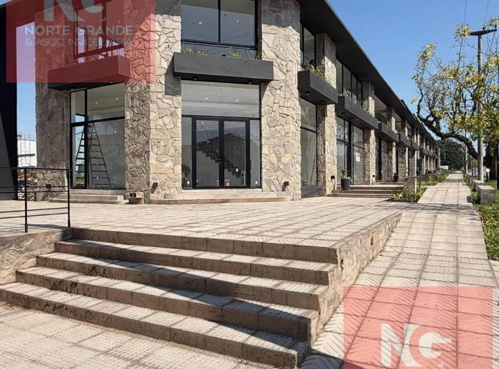 Local comercial · 258m²