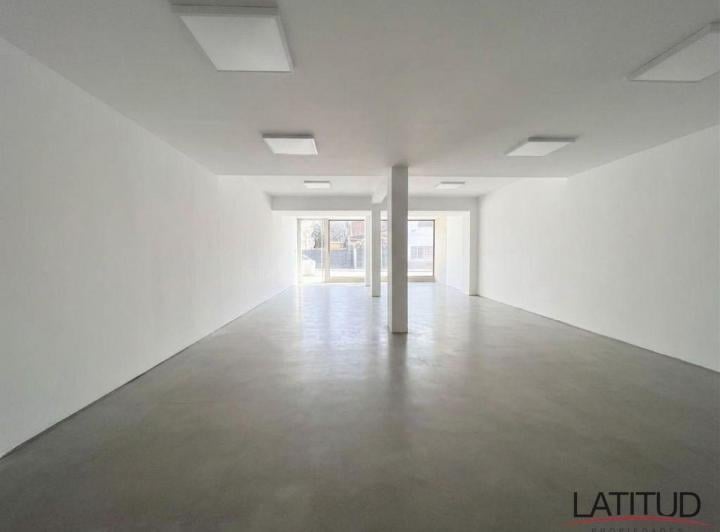 Local comercial · 142m² · 3 Ambientes