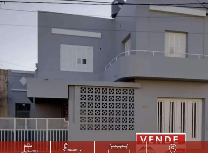 Casa · 188m² · 5 Ambientes · 1 Cochera