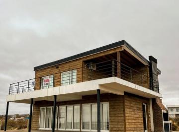 Casa de 4 ambientes, Picún Leufú · Vendo Casa Frente Al Lago y Playa