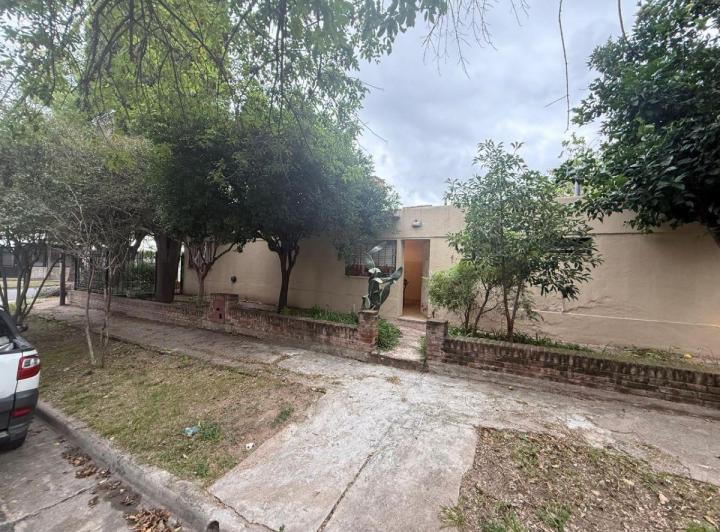 Casa · 321m² · 2 Ambientes