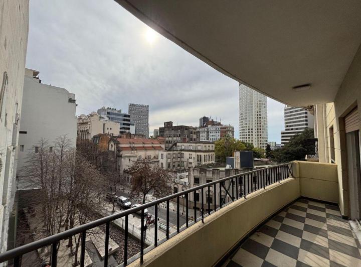 Departamento · 10m² · 3 Ambientes · 1 Cochera