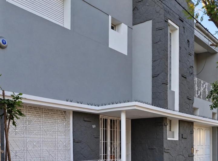 Casa · 115m² · 6 Ambientes · 1 Cochera