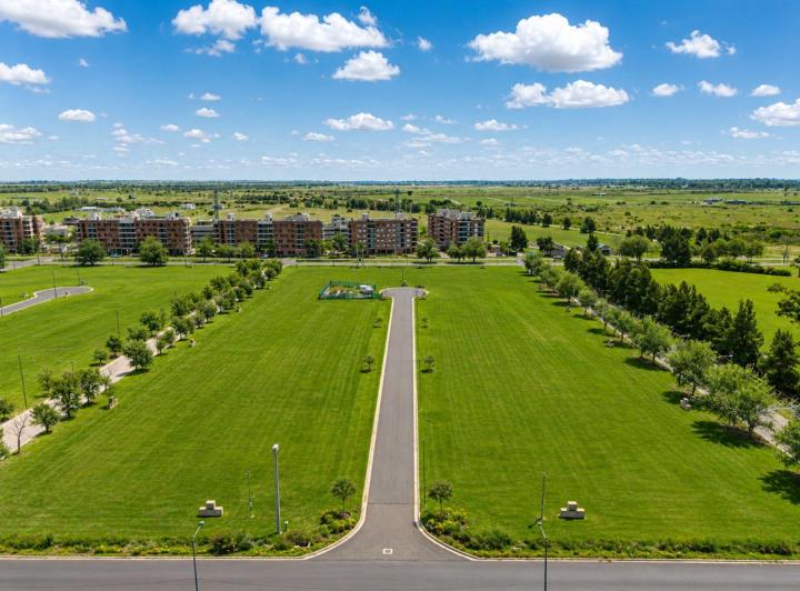 Terreno · 418m²