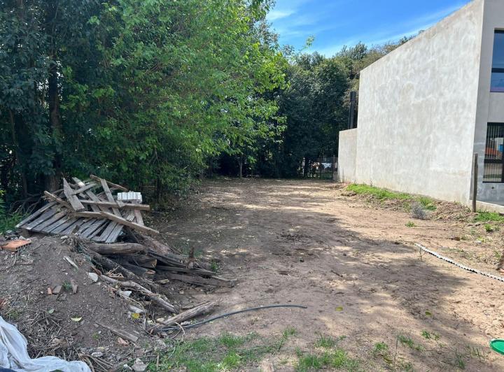 Terreno · 400m²