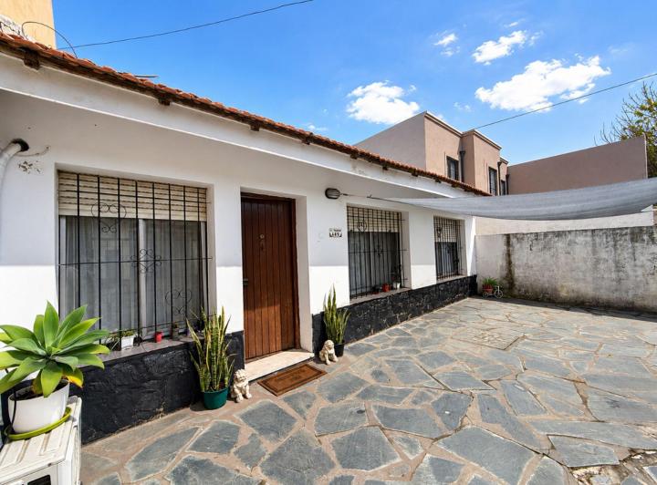 Casa · 96m² · 4 Ambientes · 1 Cochera