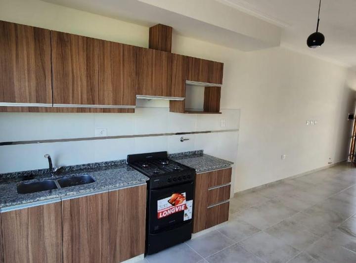 Casa · 80m² · 3 Ambientes · 1 Cochera
