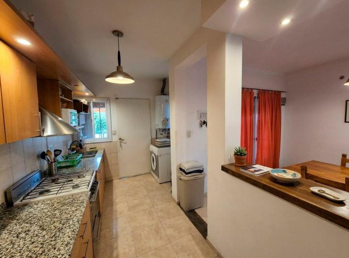 Casa · 106m² · 4 Ambientes · 1 Cochera