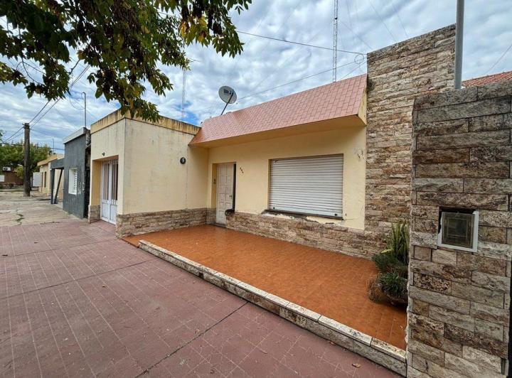 Casa · 150m² · 3 Ambientes · 1 Cochera