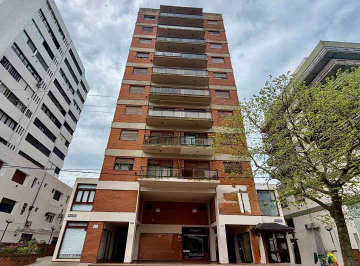 Departamento · 62m² · 2 Ambientes · 1 Cochera