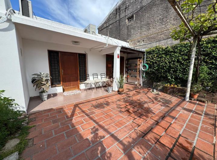 Casa · 78m² · 3 Ambientes · 2 Cocheras