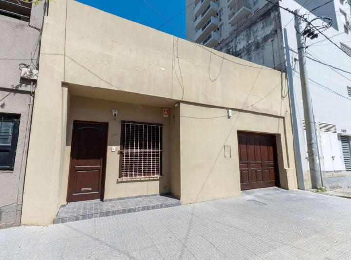 Casa · 122m² · 5 Ambientes · 1 Cochera