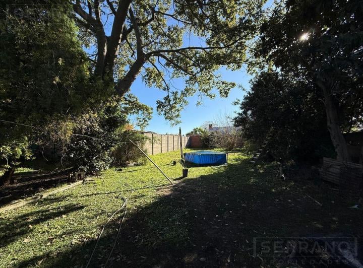 Casa · 55m² · 4 Ambientes · 2 Cocheras