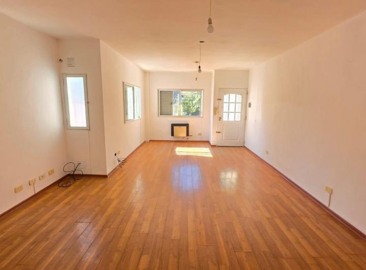 Casa · 220m² · 3 Ambientes