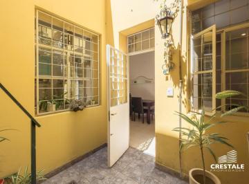 PH · 66m² · 3 Ambientes · Venta / Permuta - Casa de Pasillo 2 Dorm. con Patio y Terraza - Centro, Rosario.