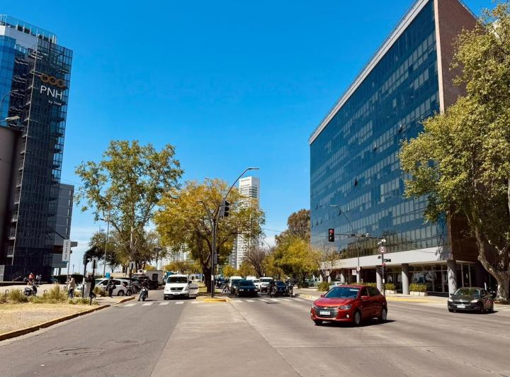 Oficina comercial · 230m² · 4 Ambientes · 2 Cocheras