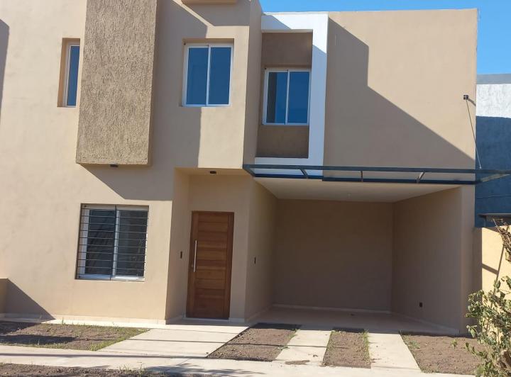 Casa · 1m² · 2 Dormitorios · 1 Cochera