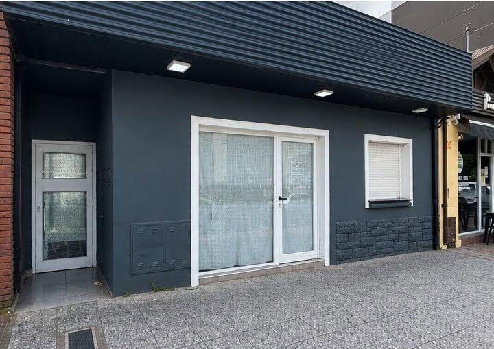 Local comercial · 100m² · 4 Ambientes