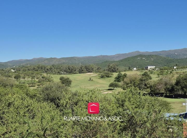 Terreno · 1048m²