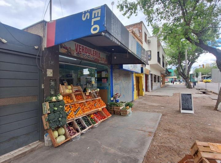 Terreno · 365m²