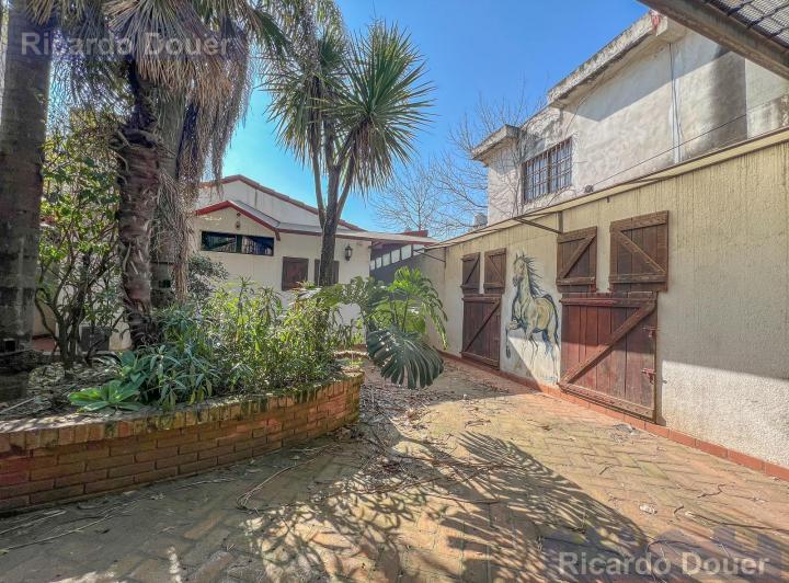 Local comercial · 249m²