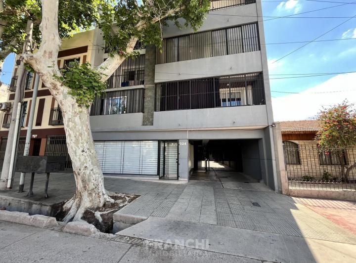 Departamento · 65m² · 4 Ambientes · 1 Cochera